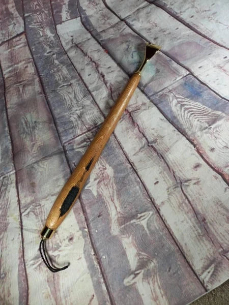 Manly Back Scratcher with Whiskey Barrel Handle – Unique Gift for Dad, Grandpa,